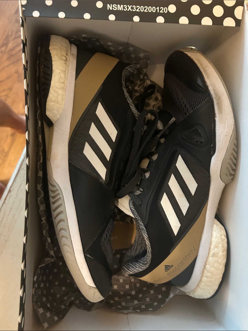 Adidas Stella court women’s tennis shoes 
Worn but still have some life